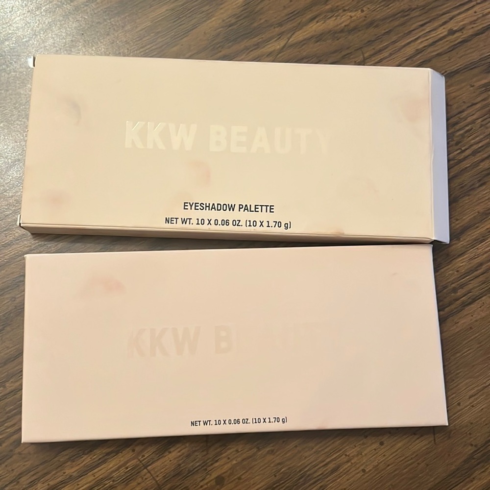 KKW beauty eyeshadow palette classic blossom